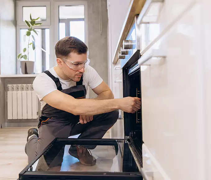 Why Holden Bakers Rely on Holden Appliance Pro for Every Electric Oven Fix?